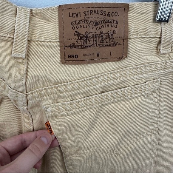 Levi’s Vintage Orange Tab 950 Relaxed Fit Bermuda Jean Shorts Size 9 - Picture 6 of 16